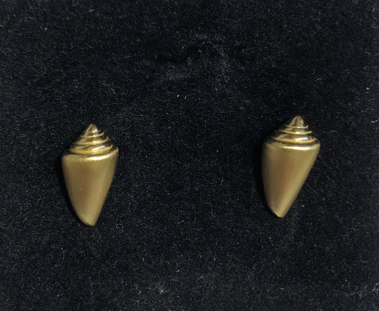 Ohrstecker Conch 925 Silber mattiert vergoldet 10 x 5 mm